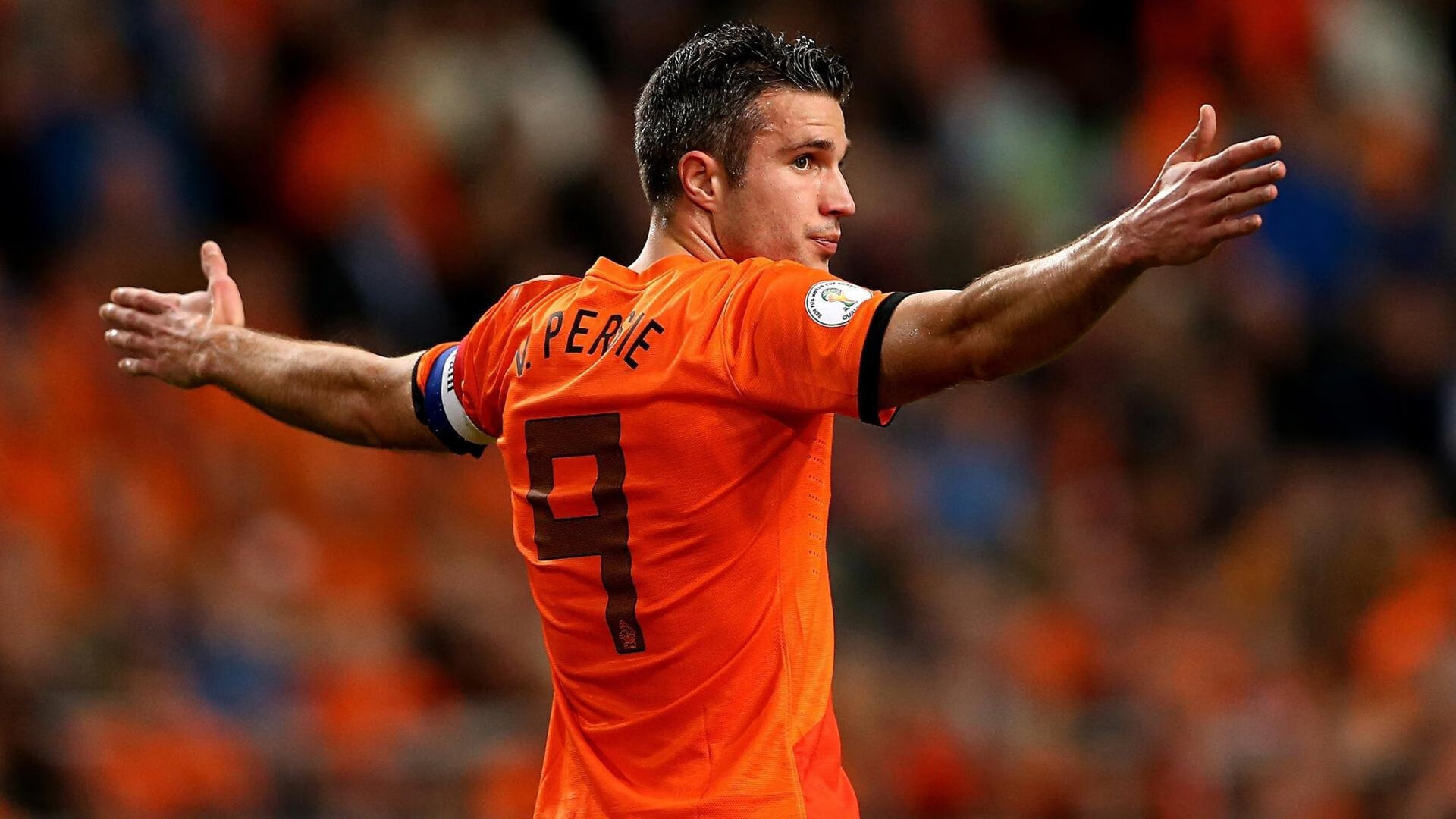 Kering-2015年季后赛：库里在对阵灰熊的比赛中，投中8个三分球收官，帮助勇士摘得冠军！